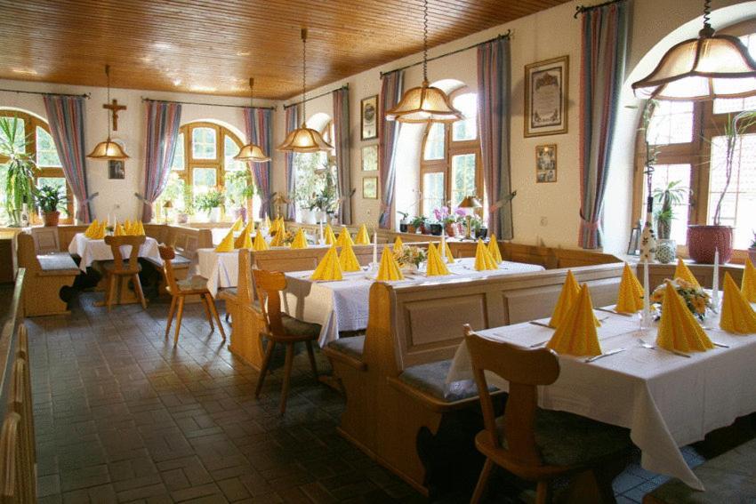 Pension-Metzgerei Hofer Inning am Holz Exterior photo